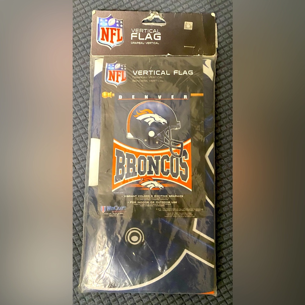 NWT NFL Denver Broncos indoor outdoor flag